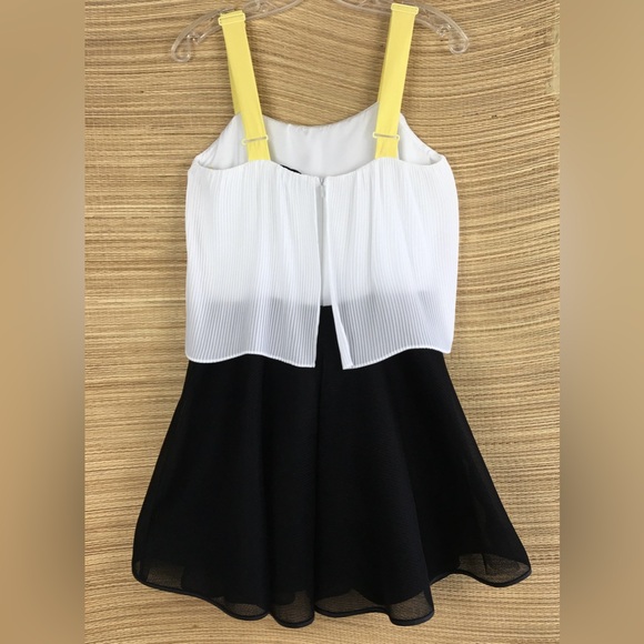 SANDRO Made In Portugal Two Tiered Color-block White/Black Yellow Plisse Dress 2 - Picture 5 of 11